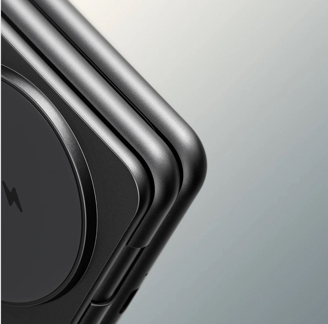 “Samsung 3-in-1 Wireless Charger – Fast Charging for Galaxy Ultra, Watch & Buds”