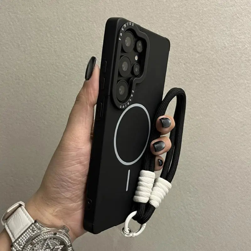 Protection with MagSafe Support