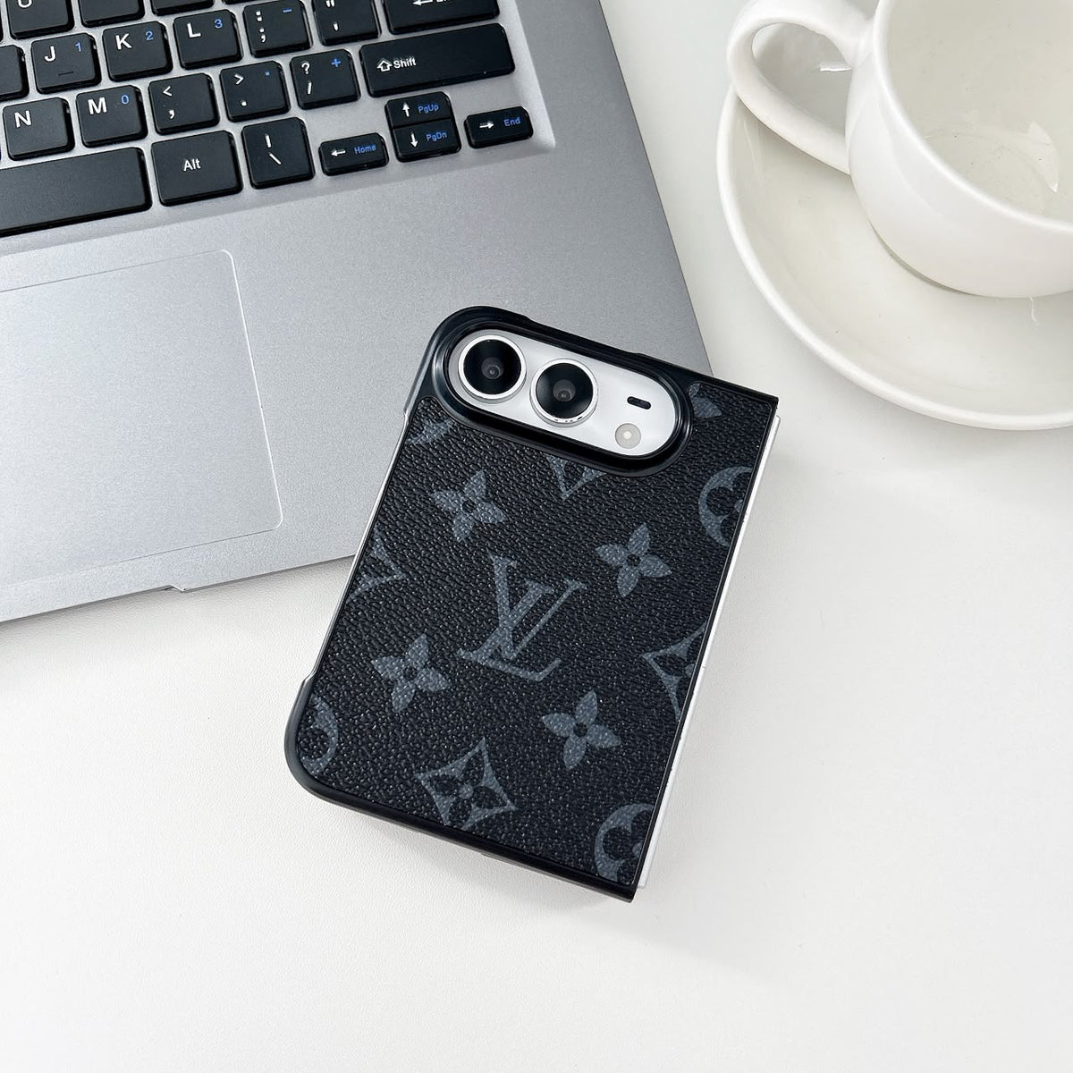 Designer iPhone DUO Case – Luxury Monogram