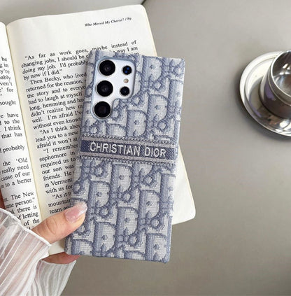 Luxury Fabric Pattern Case – Elegant Canvas Texture