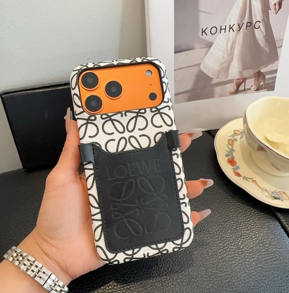 Stylish Phone Case With Strap
