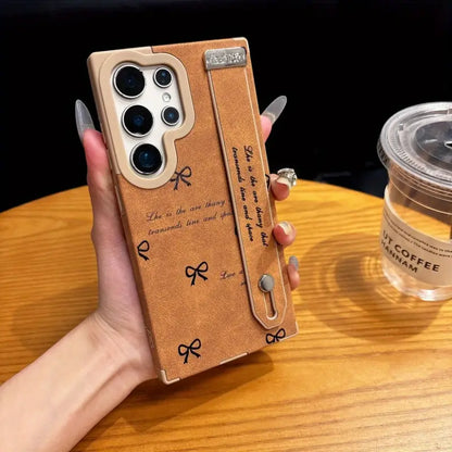 Leather Bow – Elegant Magnetic