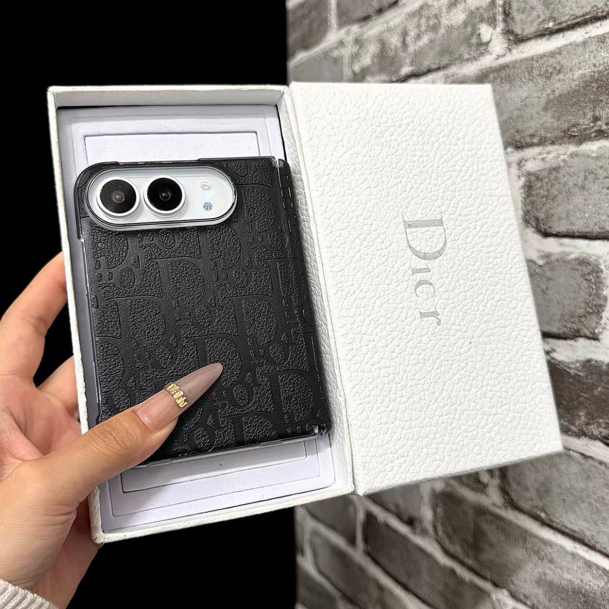 iPhone Duo Case – Elegant Protective Cover