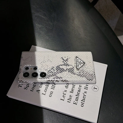 Luxury Snake Texture Case – Elegant Shiny Finish