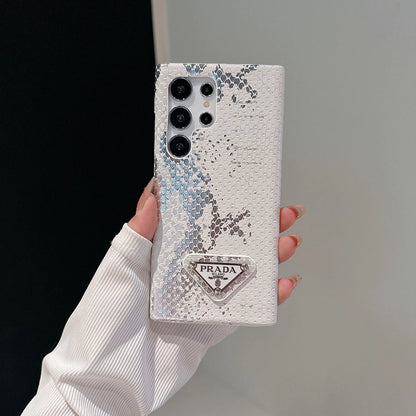 Luxury Snake Texture Case – Elegant Shiny Finish